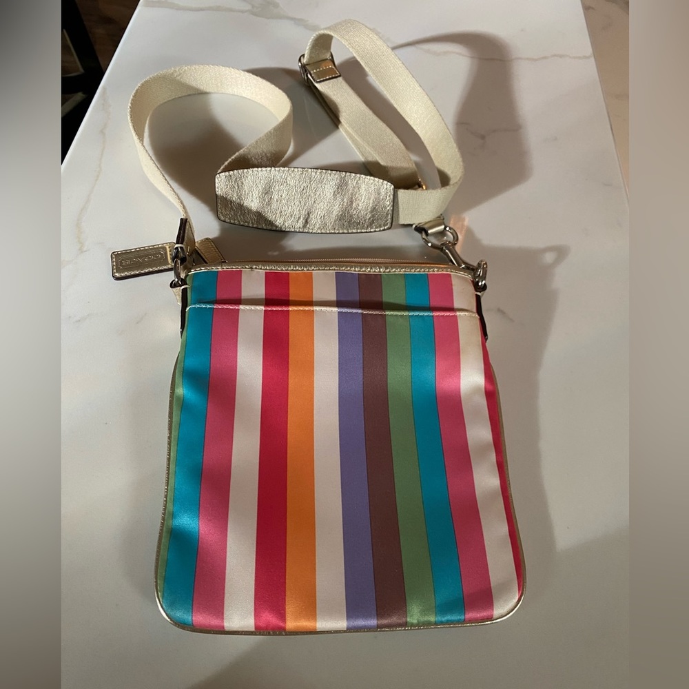 Vintage coach poppy legacy colorful striped crossbody